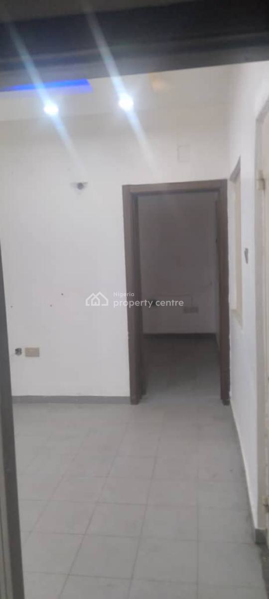 Self Serviced Miniflat ( Ground Floor), Lekki Phase 1, Lekki, Lagos, Mini Flat (room and Parlour) for Rent
