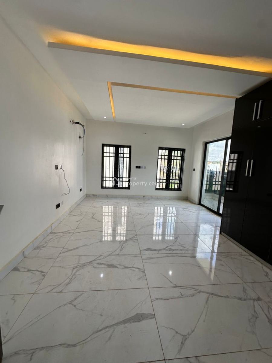 Beautiful Massive 5 Bedrooms, Guzape District, Abuja, Detached Duplex for Sale