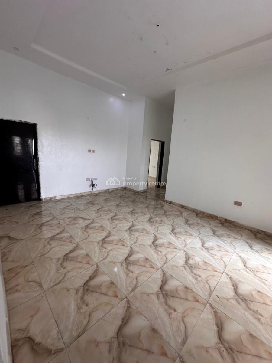 Spacious 2 Bedroom Apartment in a Good Compound, Agungi, Lekki, Lagos, Flat / Apartment for Rent