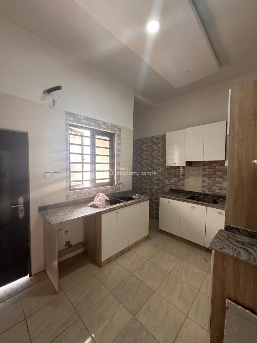 Spacious 2 Bedroom Apartment in a Good Compound, Agungi, Lekki, Lagos, Flat / Apartment for Rent