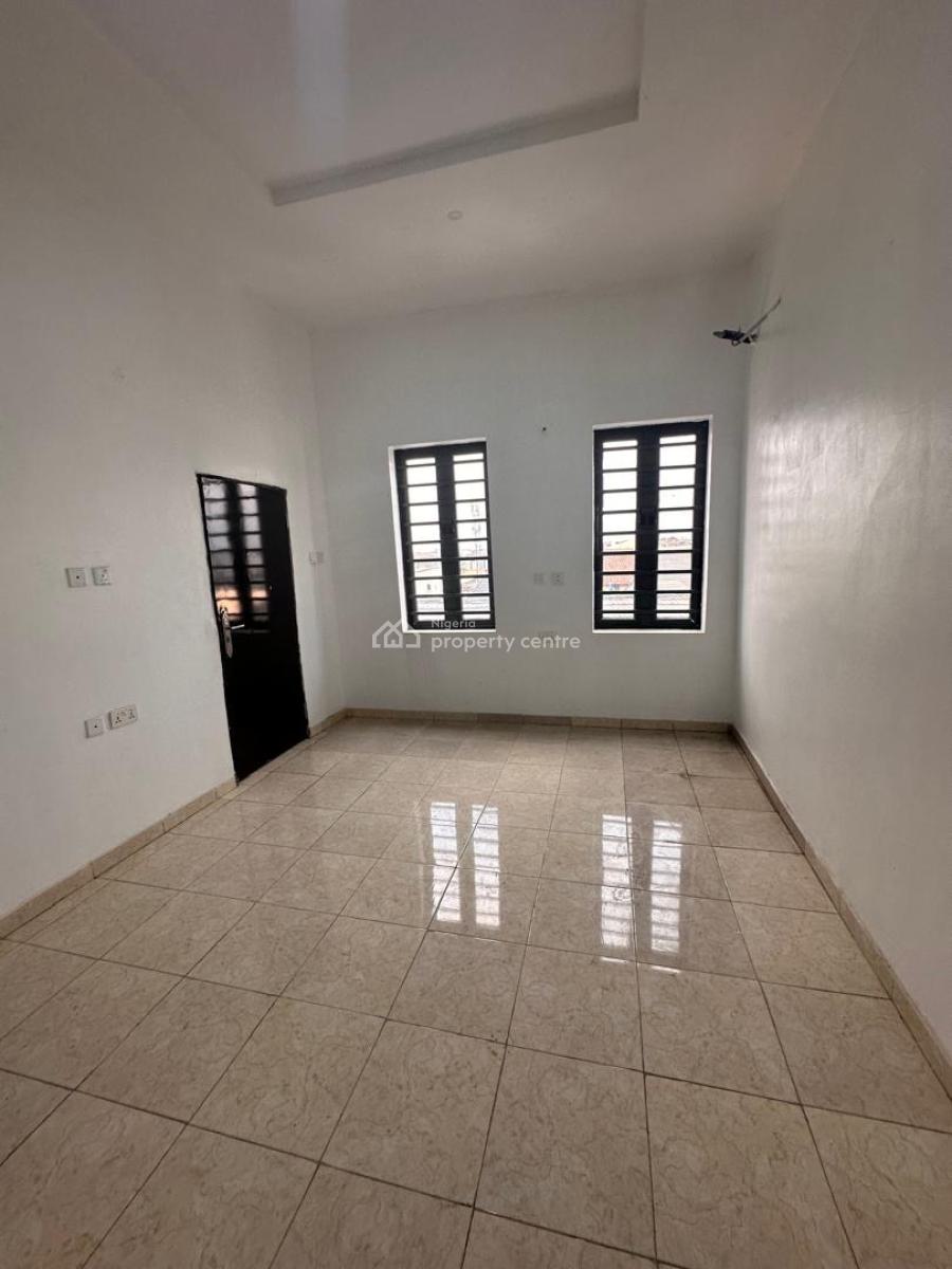 Spacious 2 Bedroom Apartment in a Good Compound, Agungi, Lekki, Lagos, Flat / Apartment for Rent