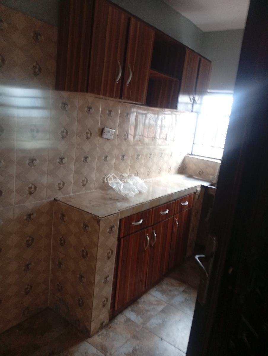 Executive 2 Bedrooms Flat, Alagbole, Ojodu Berger, Ojodu, Lagos, Flat / Apartment for Rent
