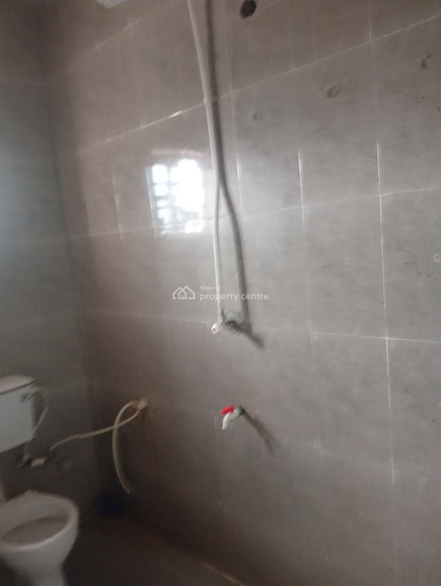 Executive 2 Bedrooms Flat, Alagbole, Ojodu Berger, Ojodu, Lagos, Flat / Apartment for Rent