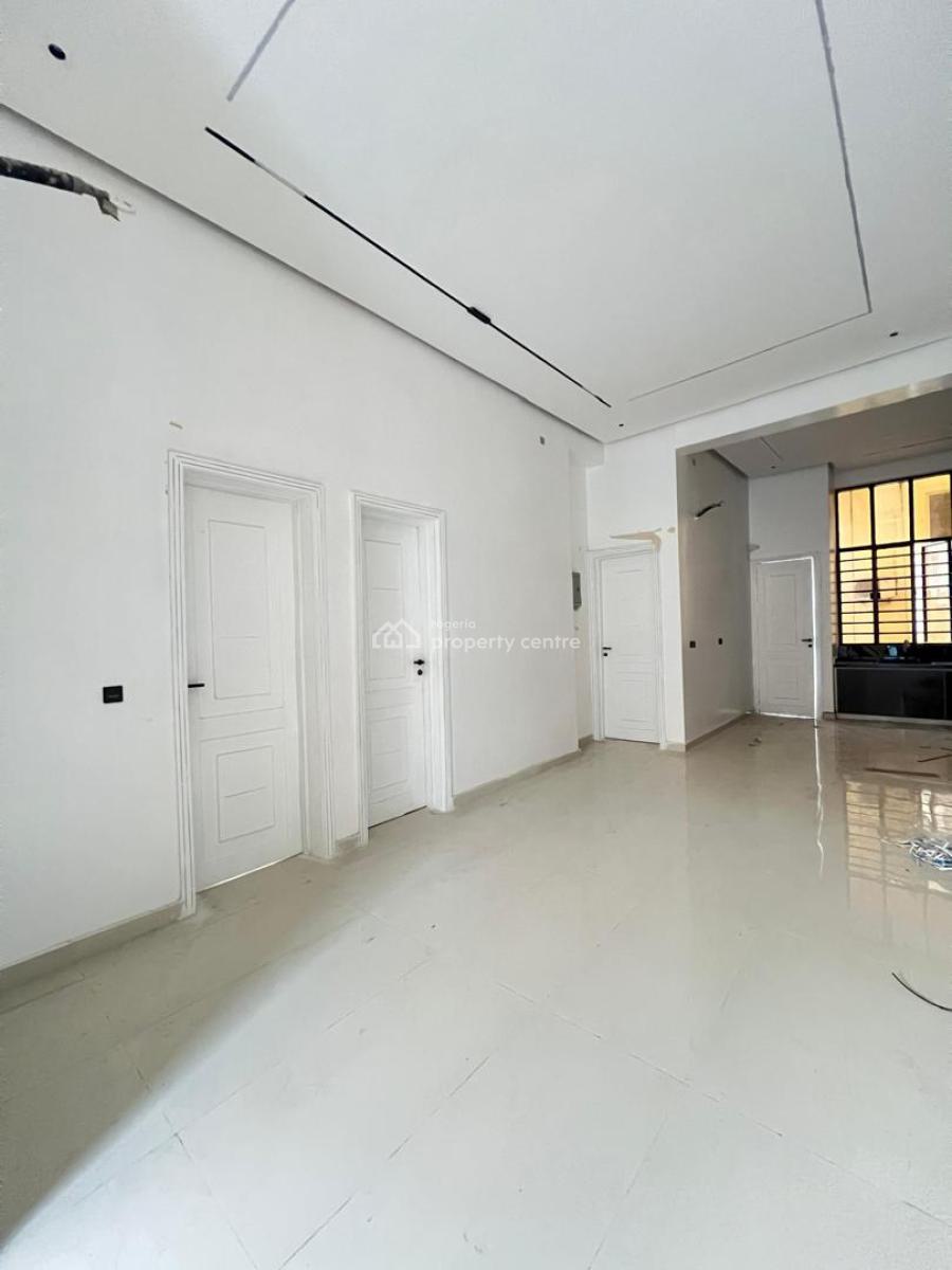 Luxury 3 Bedroom Apartment with Elevator, Swimming Pool & Gym, Lekki Phase 1, Lekki, Lagos, Flat / Apartment for Sale