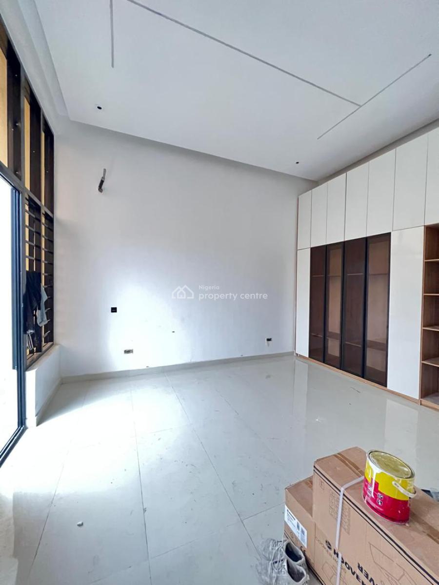 Luxury 3 Bedroom Apartment with Elevator, Swimming Pool & Gym, Lekki Phase 1, Lekki, Lagos, Flat / Apartment for Sale