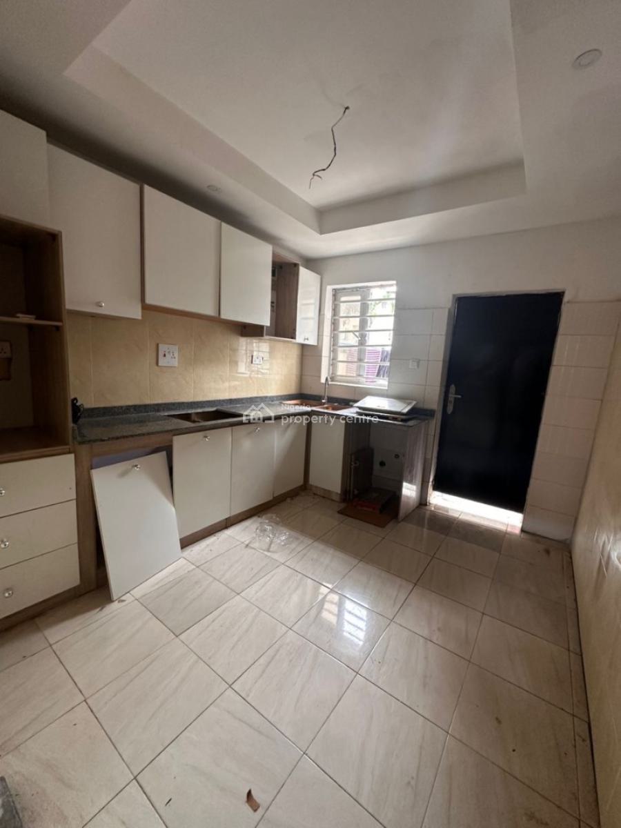 Spacious 2 Bedroom Apartment in a Good Compound, Agungi, Lekki, Lagos, Flat / Apartment for Rent