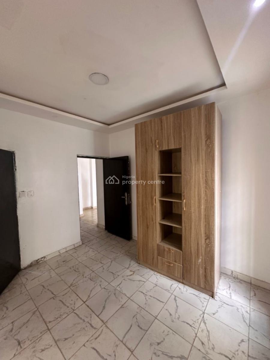 Spacious 2 Bedroom Apartment in a Good Compound, Agungi, Lekki, Lagos, Flat / Apartment for Rent