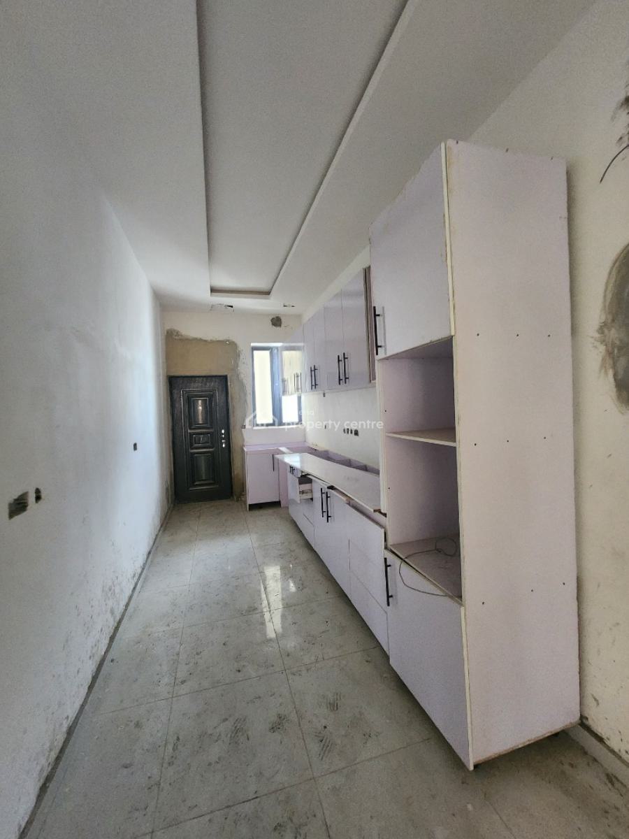 Extremely Spacious 1 Bedroom Apartment with Elevator, Pool, Gym, Ikate, Lekki, Lagos, Flat / Apartment for Sale