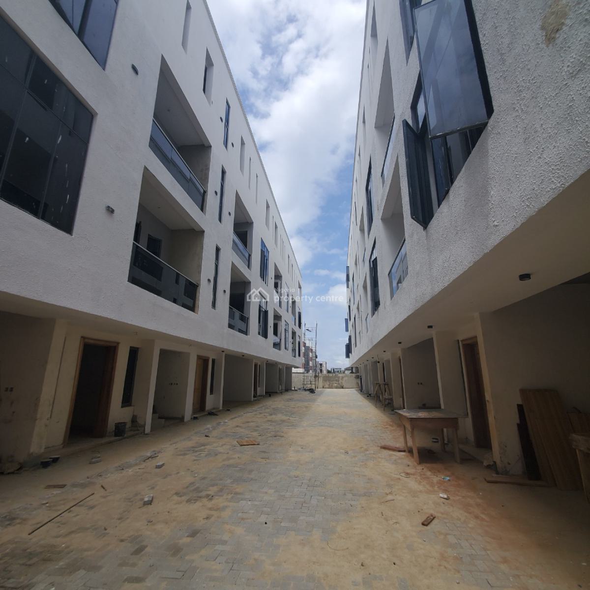 Excellent 1 Bedroom Apartment, Ikate Elegushi, Lekki, Lagos, Flat / Apartment for Sale