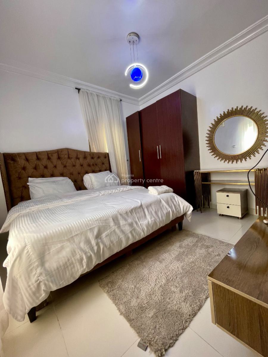 Stylish Lekki Apartment Modern Comfort, 17 Olubunmi Owa Street Off Admiralty Way, Lekki Phase 1, Lekki, Lagos, Flat / Apartment Short Let