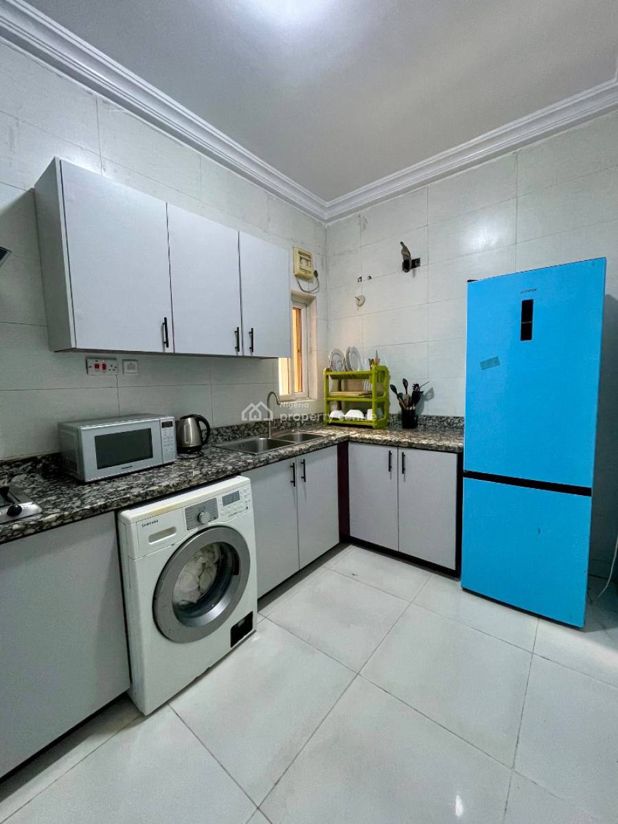 Stylish Lekki Apartment Modern Comfort, 17 Olubunmi Owa Street Off Admiralty Way, Lekki Phase 1, Lekki, Lagos, Flat / Apartment Short Let