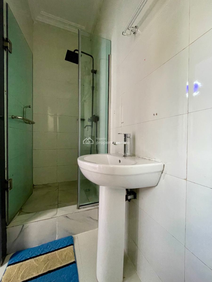 Stylish Lekki Apartment Modern Comfort, 17 Olubunmi Owa Street Off Admiralty Way, Lekki Phase 1, Lekki, Lagos, Flat / Apartment Short Let