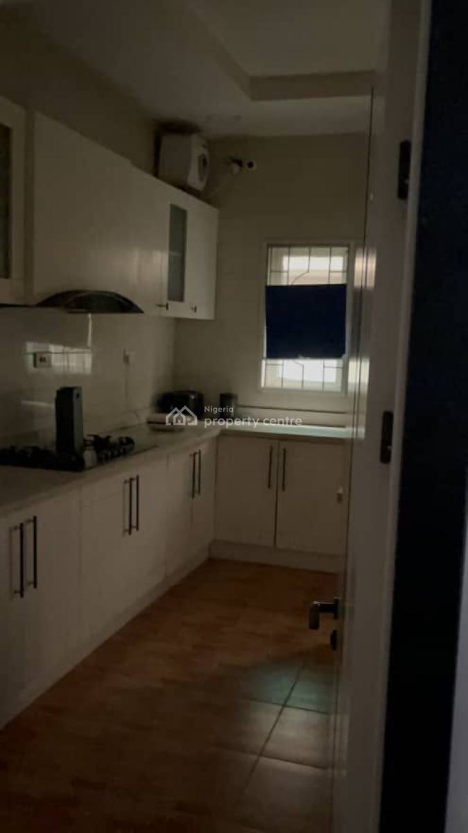 Fully Furnished 5-bedroom Flat, Agungi, Lekki, Lagos, Flat / Apartment for Rent