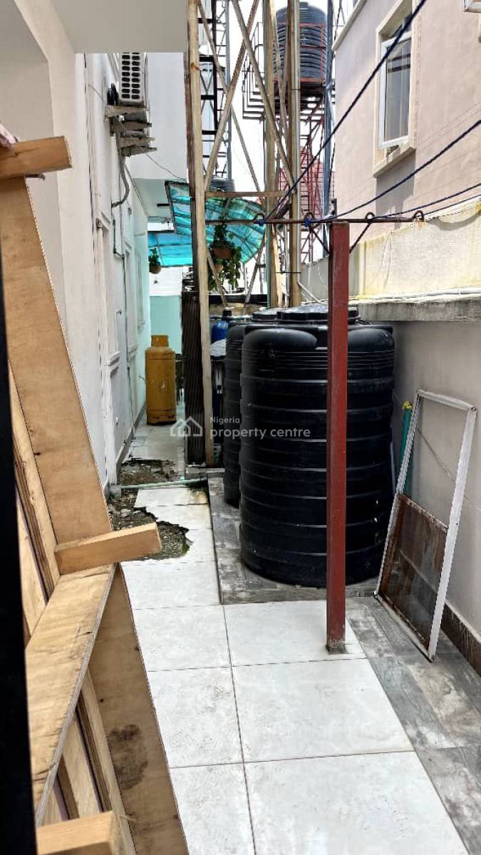Fully Furnished 5-bedroom Flat, Agungi, Lekki, Lagos, Flat / Apartment for Rent