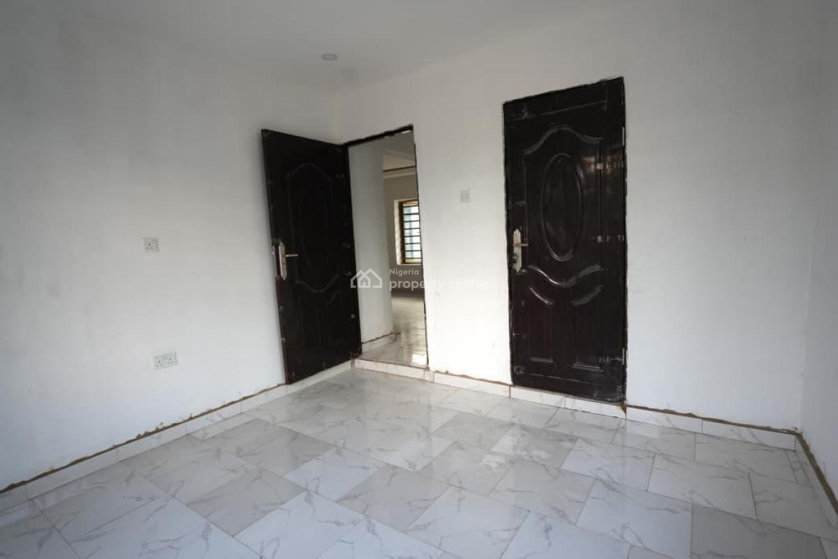 2 Bedroom Apartment, Mowe Ofada, Ogun, Block of Flats for Sale