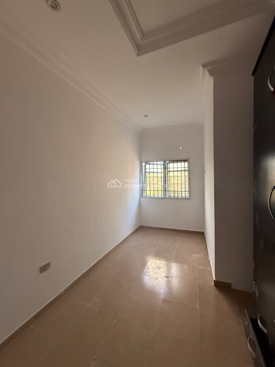 Newly Renovated 3bedroom Flat at Gbagada, Gbagada, Lagos, Flat / Apartment for Rent