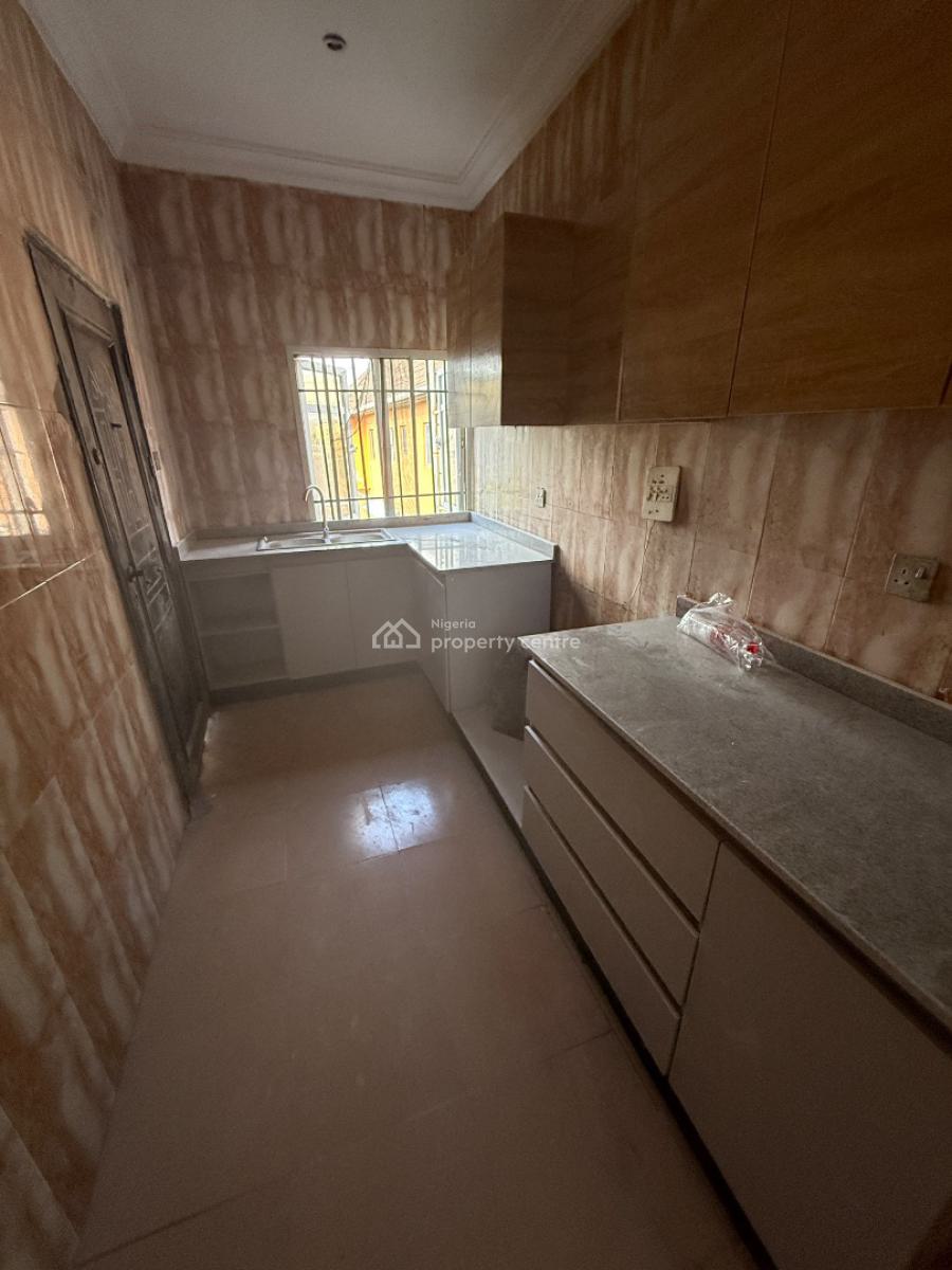 Newly Renovated 3bedroom Flat at Gbagada, Gbagada, Lagos, Flat / Apartment for Rent
