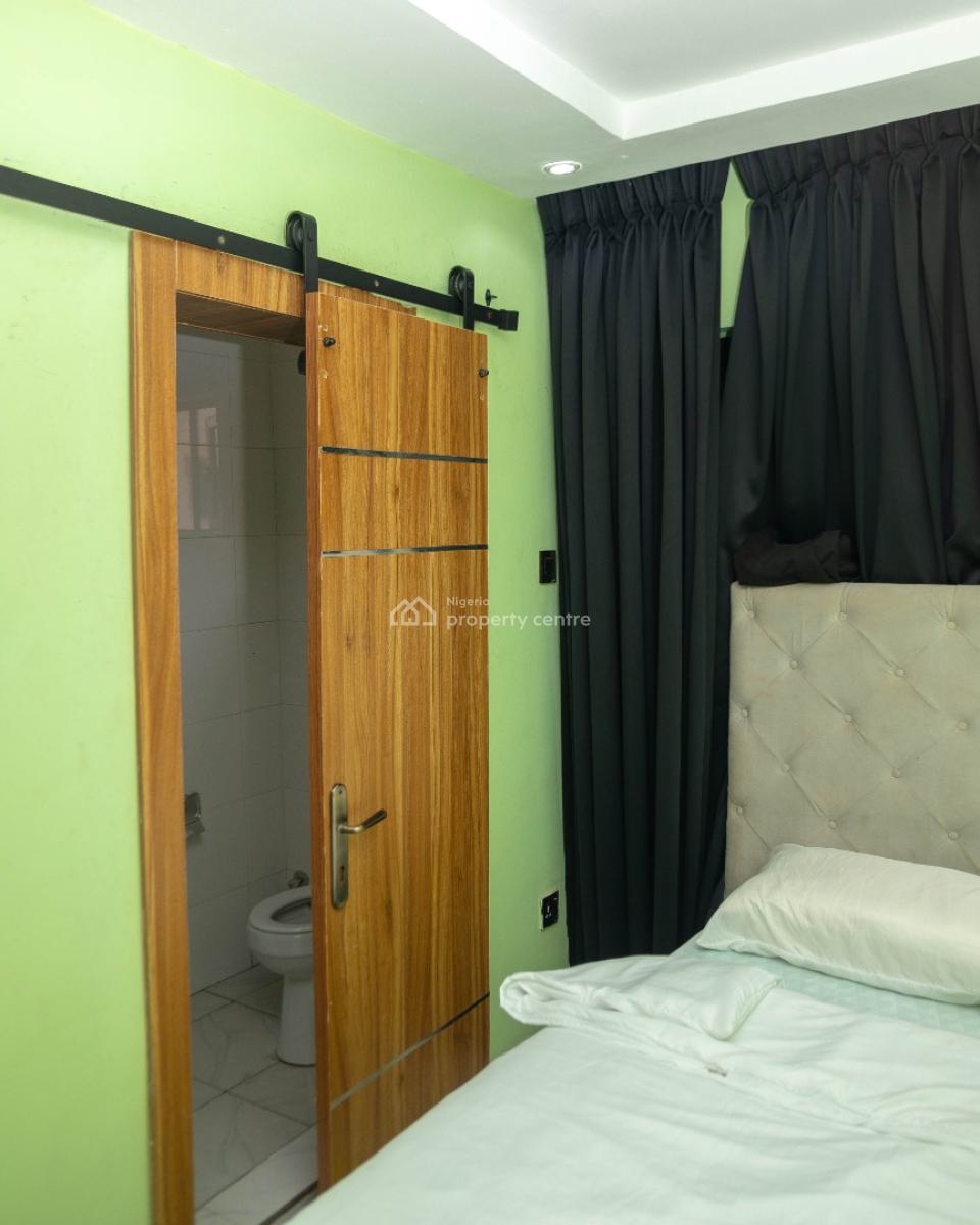 Nicely Furnished 1 Bedroom Apartment, Lawanson, Surulere, Lagos, Flat / Apartment Short Let