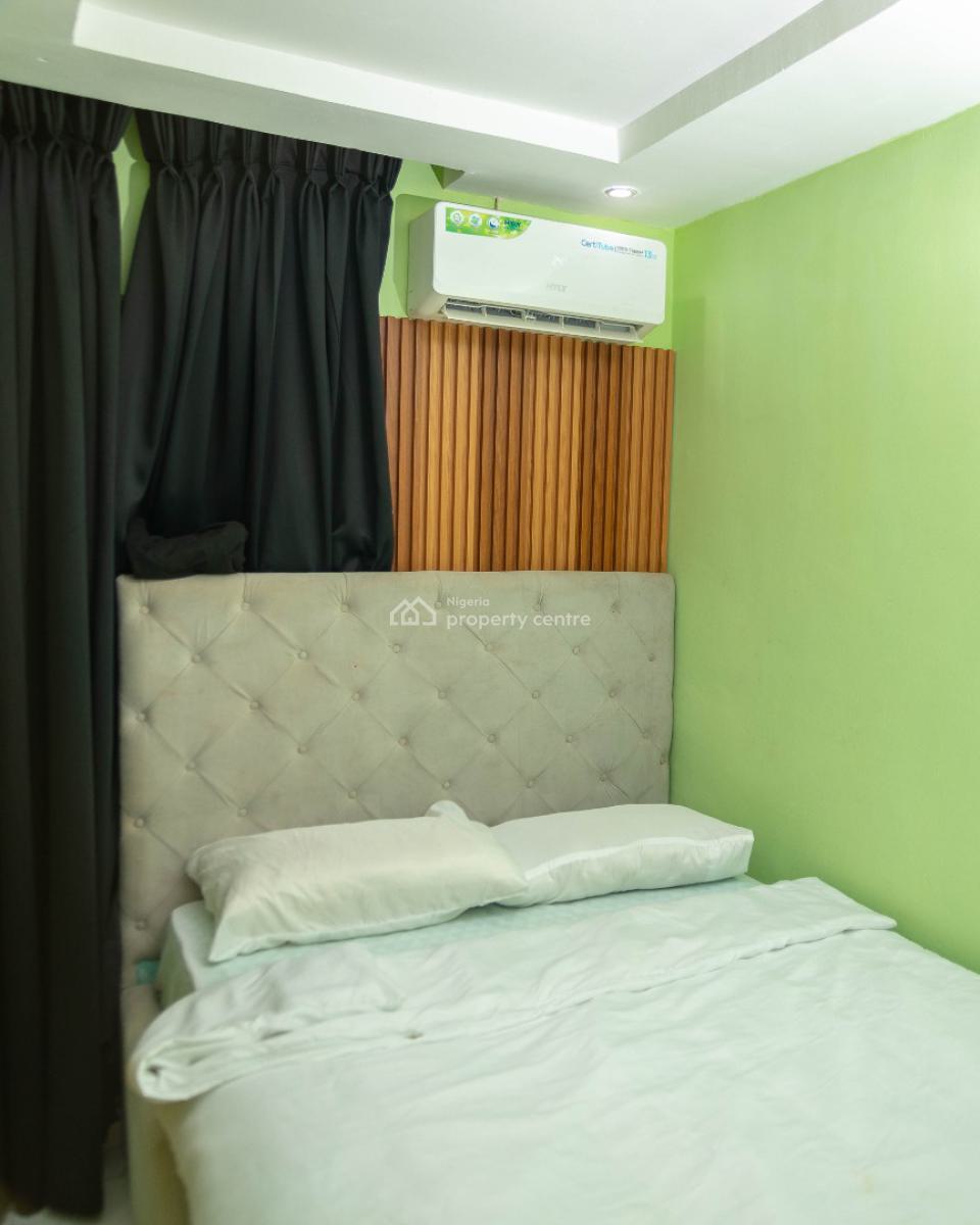Nicely Furnished 1 Bedroom Apartment, Lawanson, Surulere, Lagos, Flat / Apartment Short Let