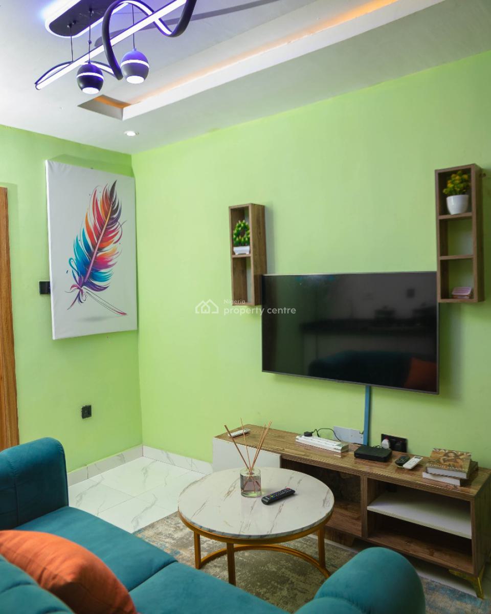 Nicely Furnished 1 Bedroom Apartment, Lawanson, Surulere, Lagos, Flat / Apartment Short Let
