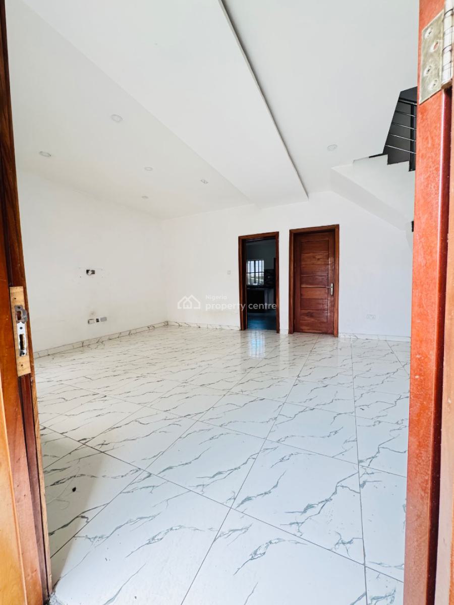 Spacious 4 Bedrooms Terraced Duplex Available, Chevron Toll Gate, Lekki, Lagos, Terraced Duplex for Rent