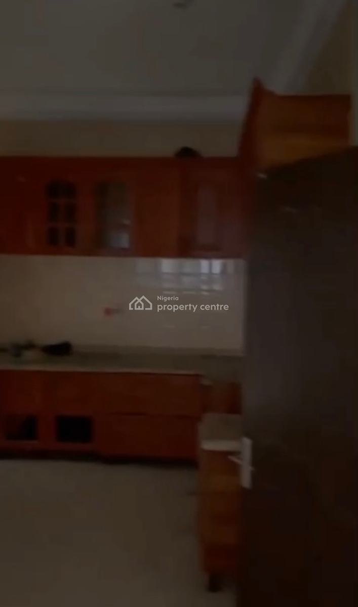 Luxurious Spacious 3 Bedroom En-suite, Tarred Road, By Vio, Mabushi, Abuja, Block of Flats for Sale