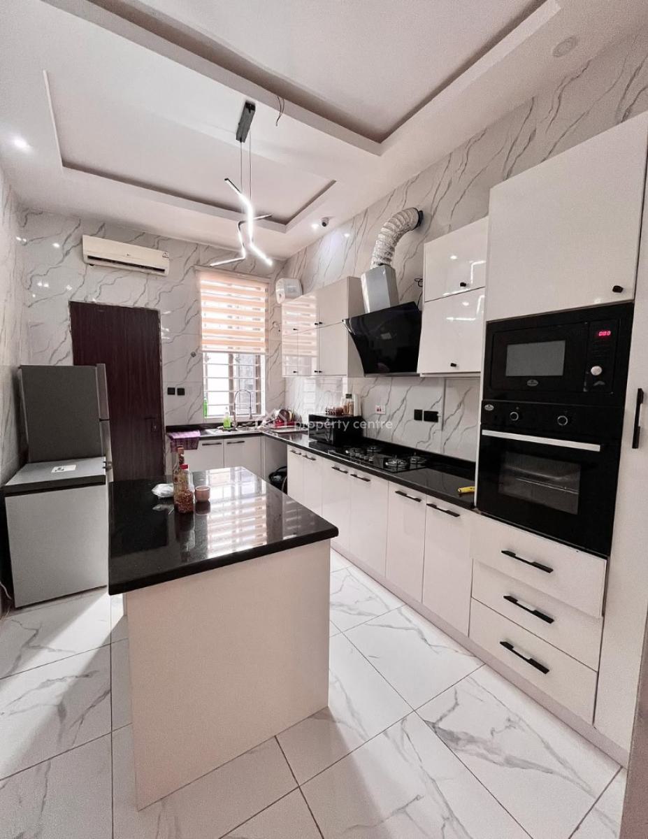 5 Bedroom Apartment (distress), Asokoro District, Abuja, Terraced Duplex for Sale