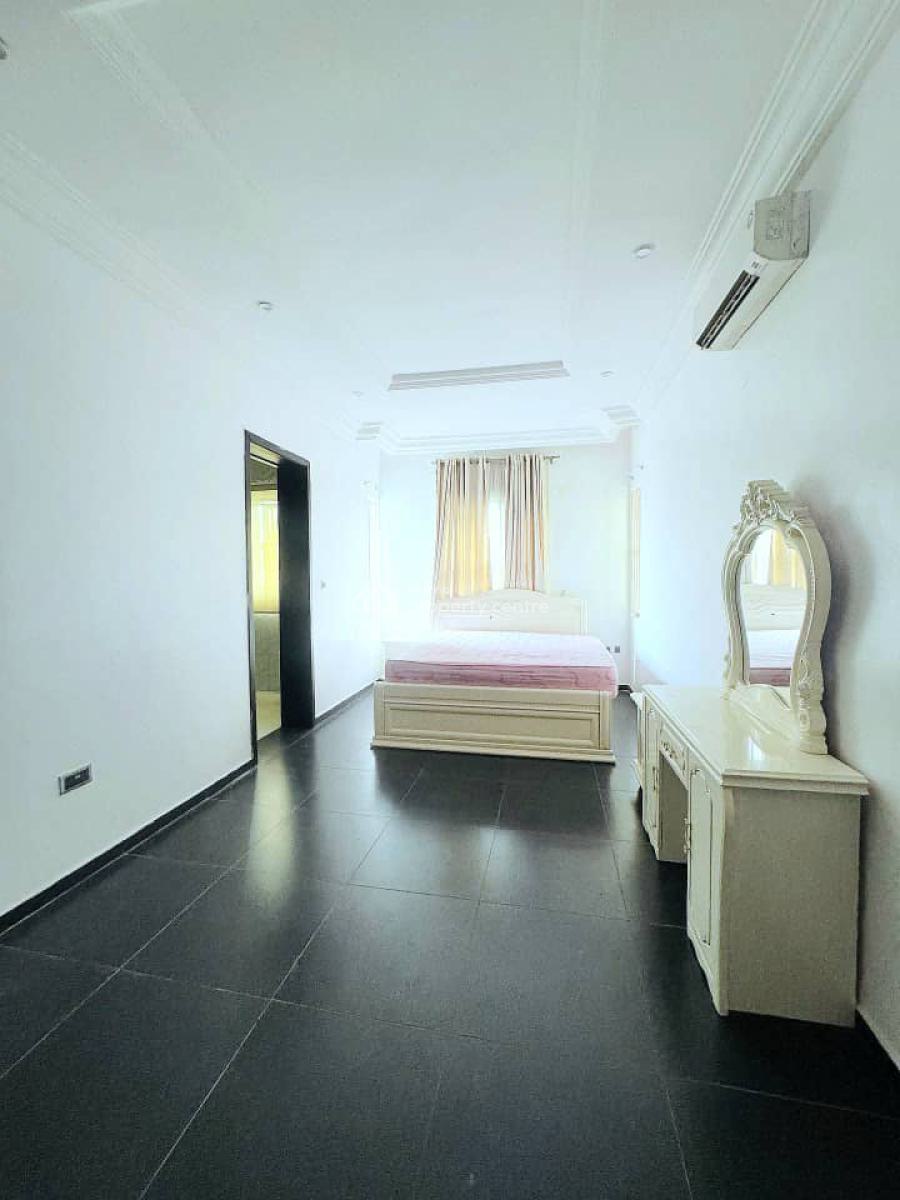 Fully Furnished and Serviced 3 Bedrooms Apartment with Bq, Lekki Phase 1, Lekki, Lagos, Flat / Apartment for Rent