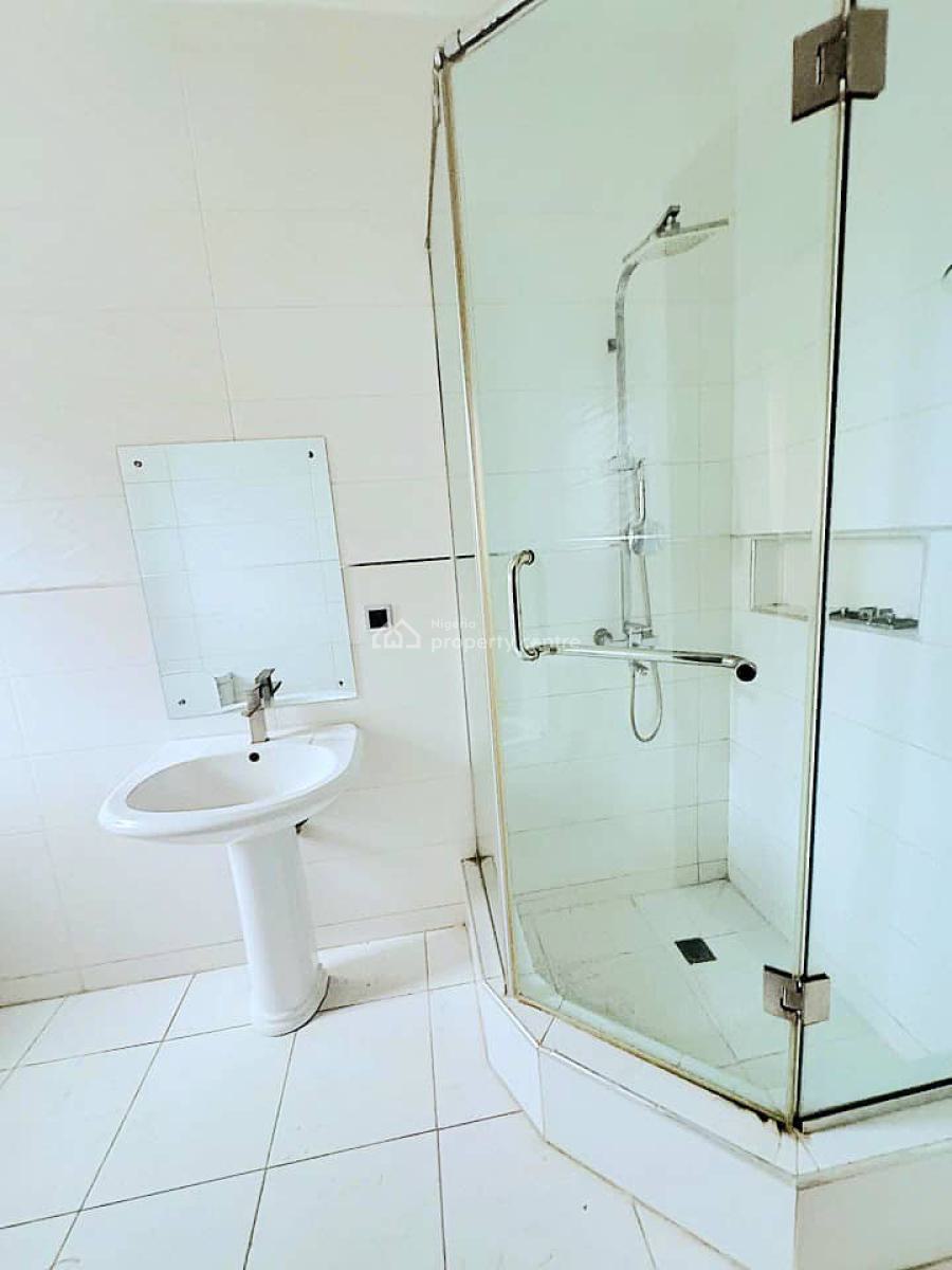 Fully Furnished and Serviced 3 Bedrooms Apartment with Bq, Lekki Phase 1, Lekki, Lagos, Flat / Apartment for Rent