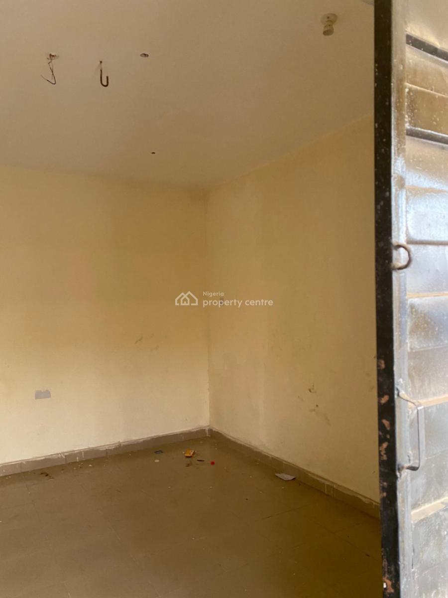 Secured Shop Space, Lugbe District, Abuja, Shop for Rent