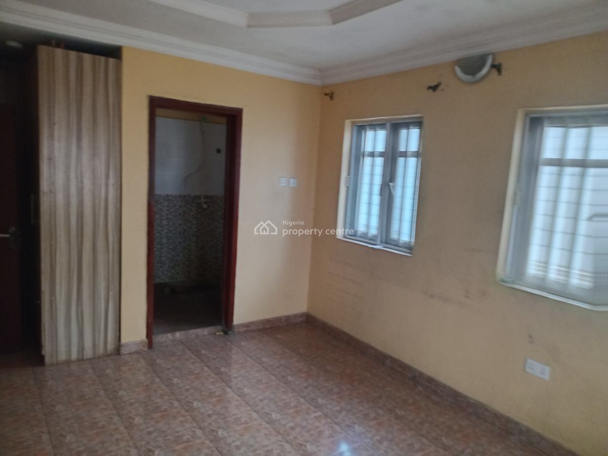 Toronto 3 Bedroom Flat, Pako, Akoka, Yaba, Lagos, Flat / Apartment for Rent