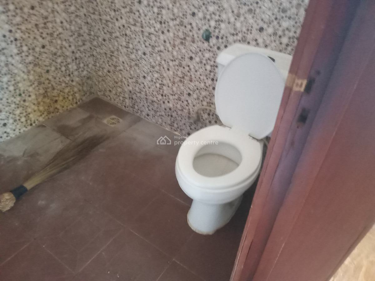 Toronto 3 Bedroom Flat, Pako, Akoka, Yaba, Lagos, Flat / Apartment for Rent