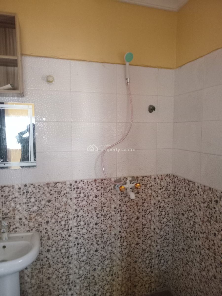 Toronto 3 Bedroom Flat, Pako, Akoka, Yaba, Lagos, Flat / Apartment for Rent