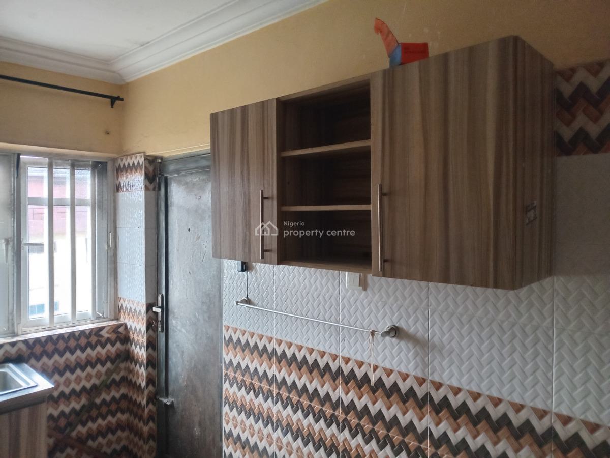 Toronto 3 Bedroom Flat, Pako, Akoka, Yaba, Lagos, Flat / Apartment for Rent