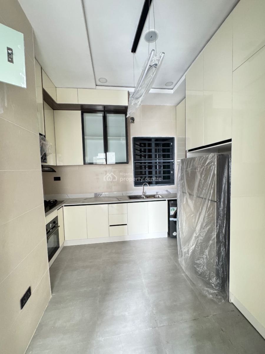 Newly Built Three (3) Bedroom Apartment, Lekki Phase 1, Lekki, Lagos, Flat / Apartment for Sale