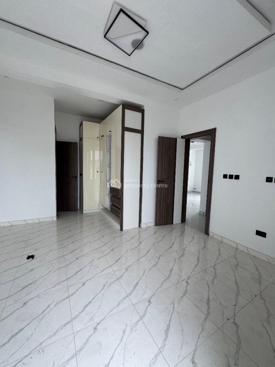 Newly Built Three (3) Bedroom Apartment, Lekki Phase 1, Lekki, Lagos, Flat / Apartment for Sale