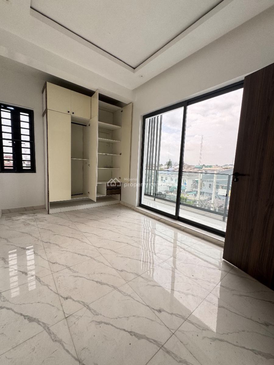 Newly Built Three (3) Bedroom Apartment, Lekki Phase 1, Lekki, Lagos, Flat / Apartment for Sale
