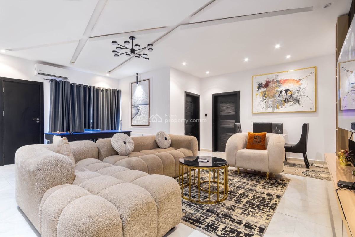 Cozy, Luxury 3 Bedroom Apartment, Lekki Phase 1, Lekki, Lagos, Flat / Apartment Short Let