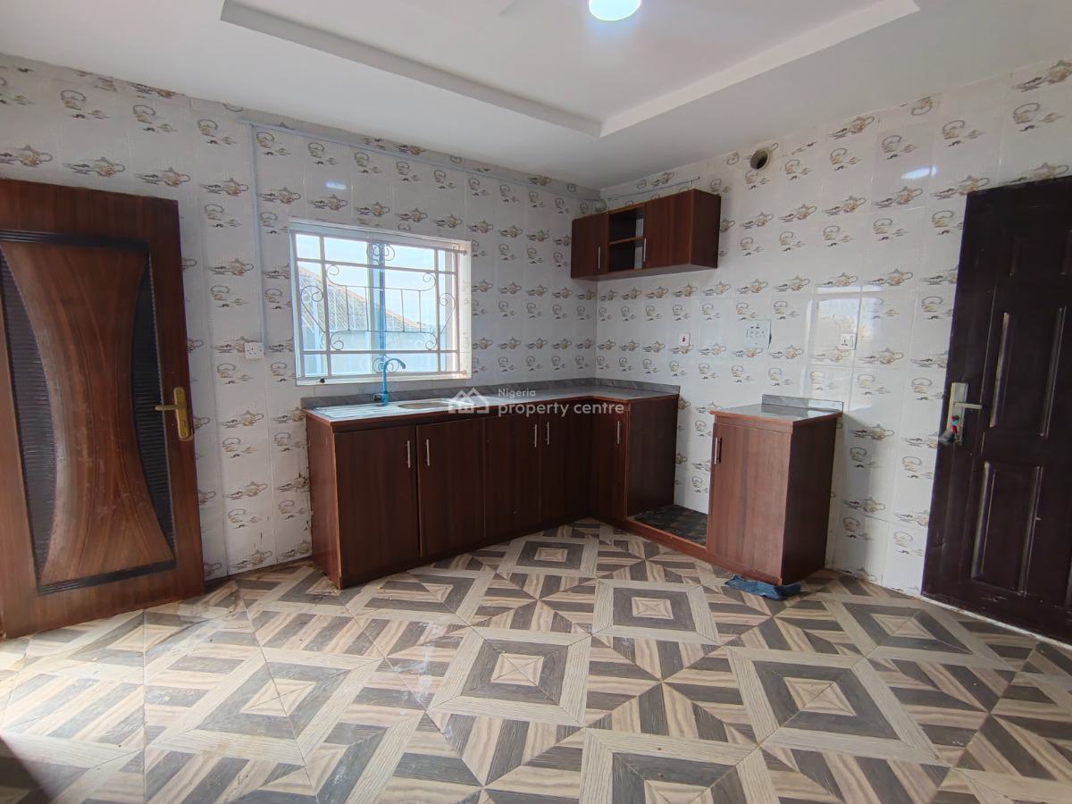 3 Bedrooms Flat, Igbe Laara, Ikorodu, Lagos, Flat / Apartment for Rent