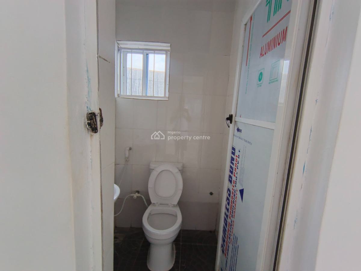 3 Bedrooms Flat, Igbe Laara, Ikorodu, Lagos, Flat / Apartment for Rent