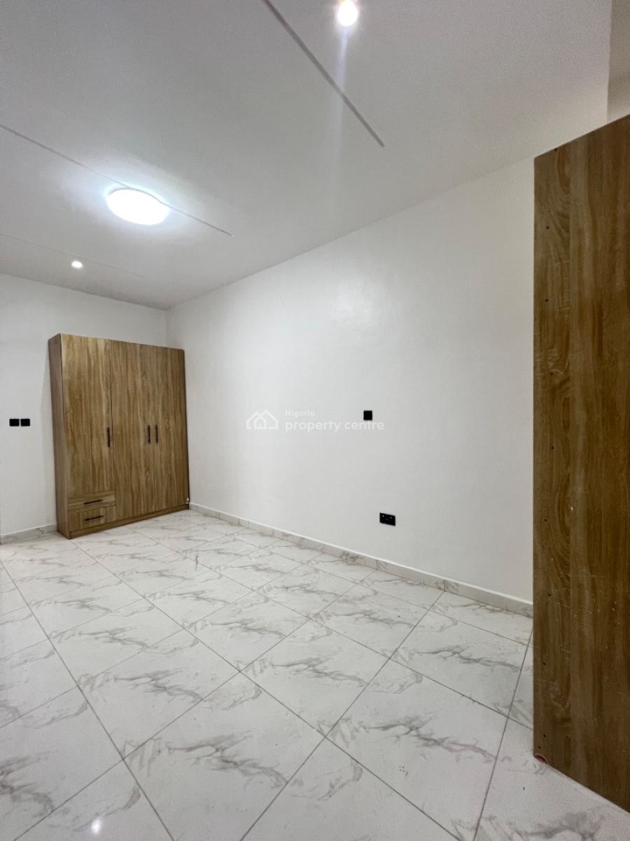Luxury 2 Bedroom Apartments with Good Location for Investment, Ologolo, Lekki, Lagos, Block of Flats for Sale