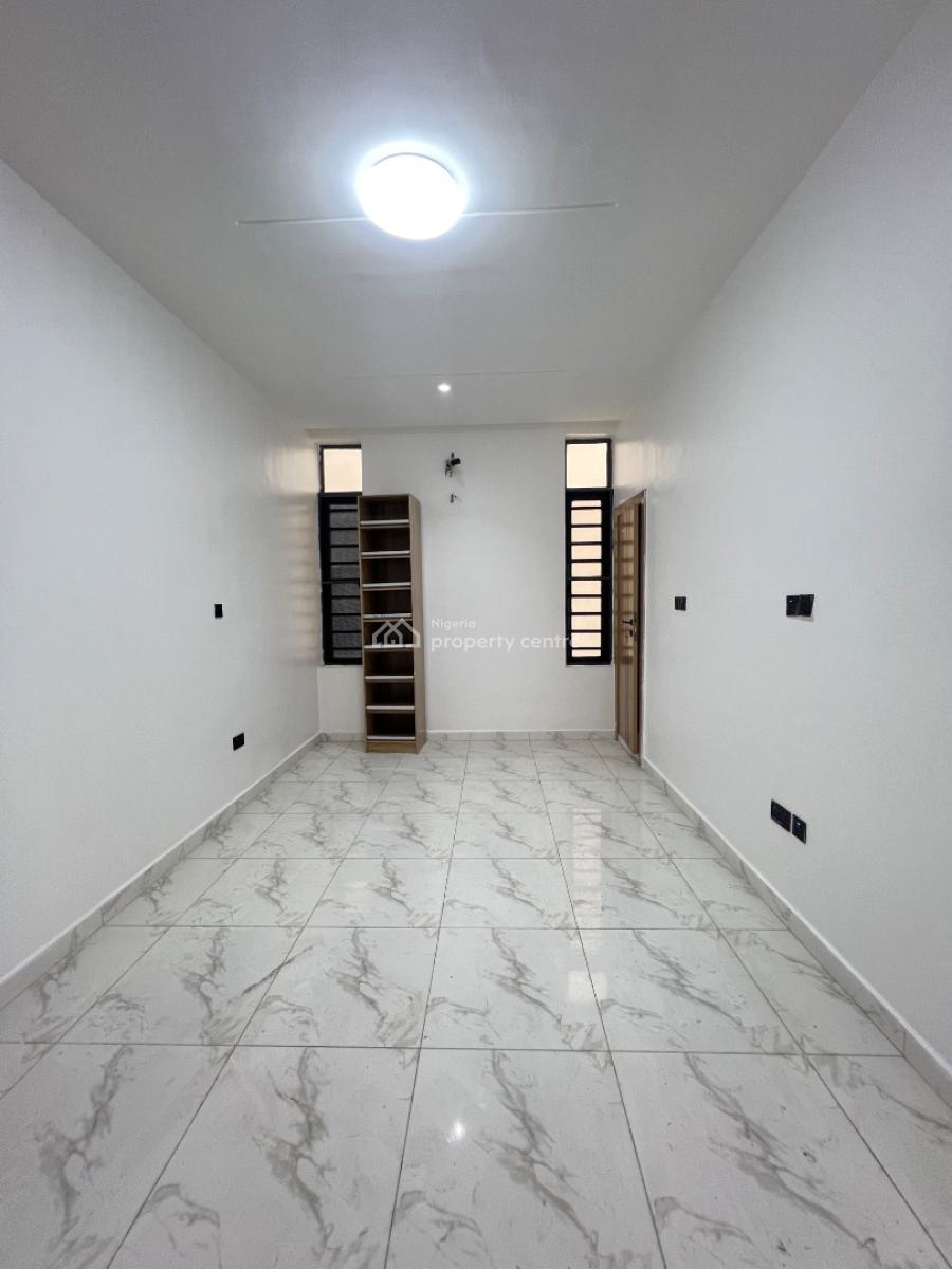 Luxury 2 Bedroom Apartments with Good Location for Investment, Ologolo, Lekki, Lagos, Block of Flats for Sale