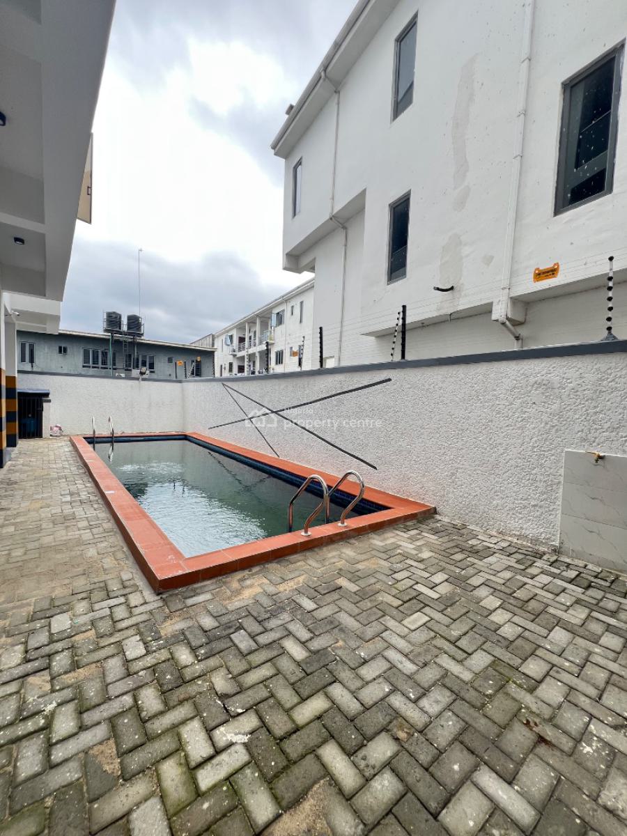 Luxury 2 Bedroom Apartments with Good Location for Investment, Ologolo, Lekki, Lagos, Block of Flats for Sale