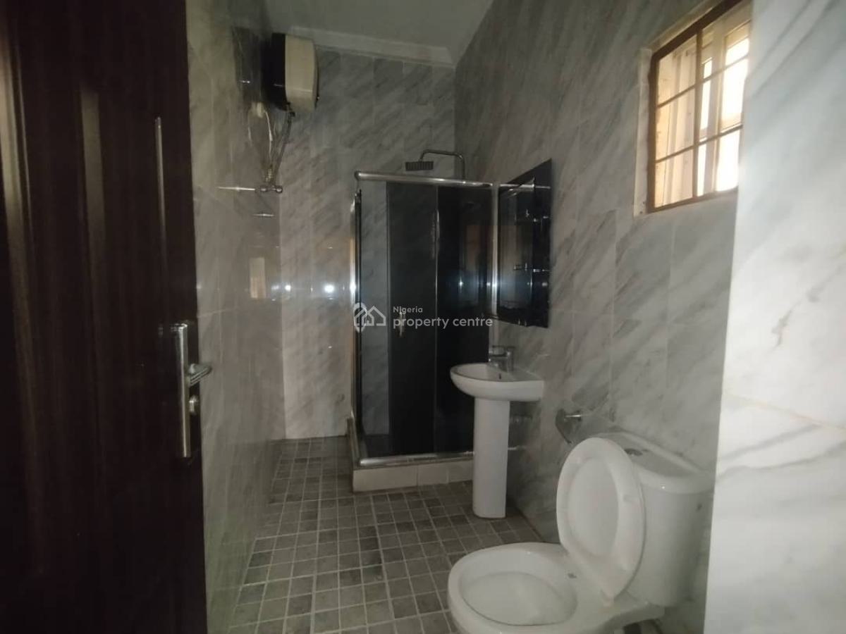 a Very Good Spacious 2 Bedroom Flat, Wuye, Abuja, Flat / Apartment for Rent