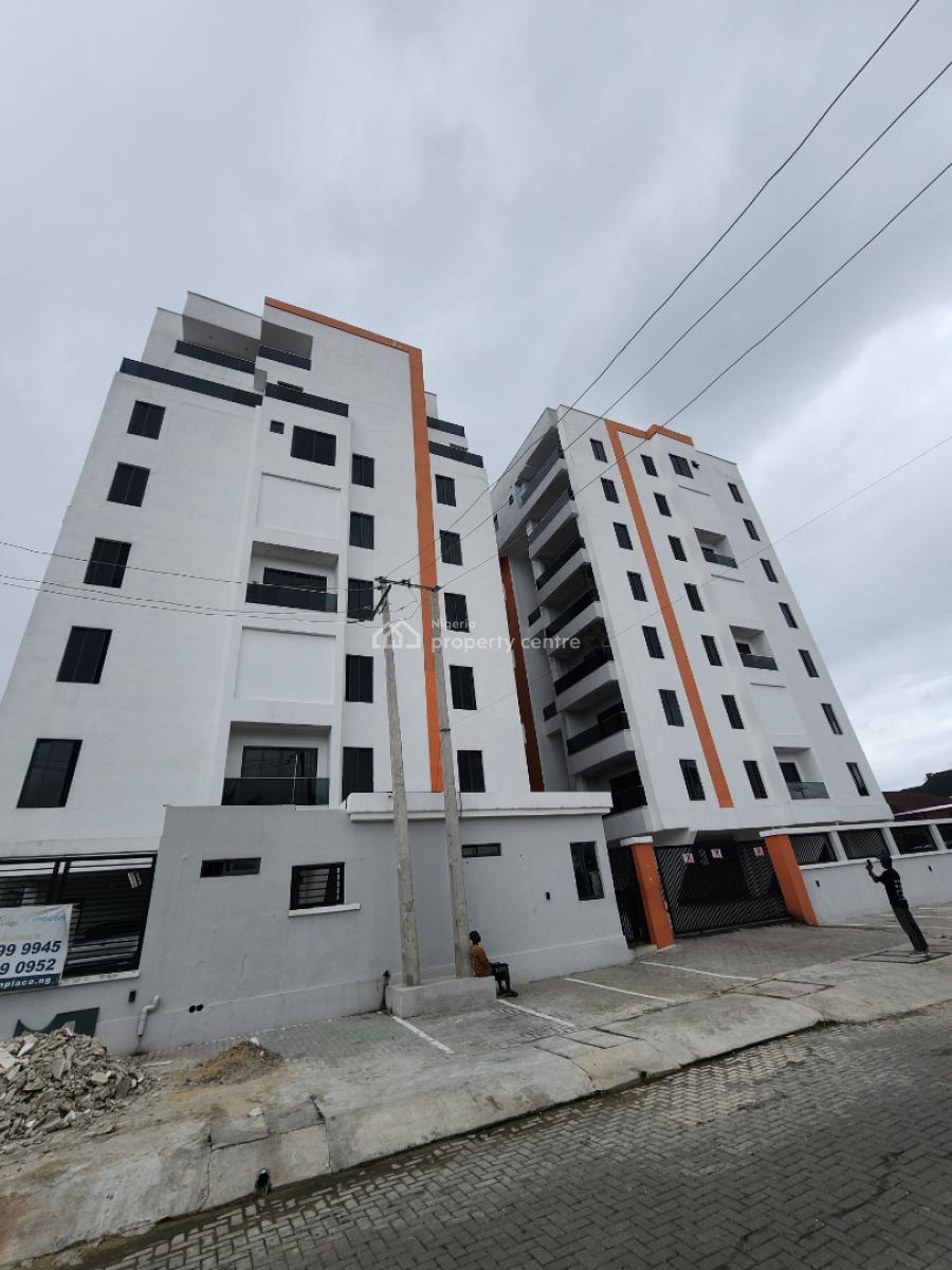 Lovely 4 Bedroom Maisonette with Pool, Gym, Elevator, Lekki Phase 1, Lekki, Lagos, Flat / Apartment for Sale