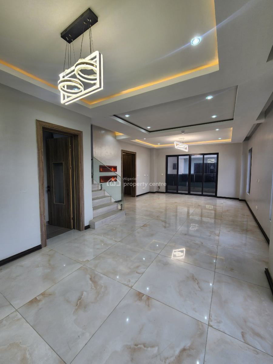 Lovely 4 Bedroom Maisonette with Pool, Gym, Elevator, Lekki Phase 1, Lekki, Lagos, Flat / Apartment for Sale