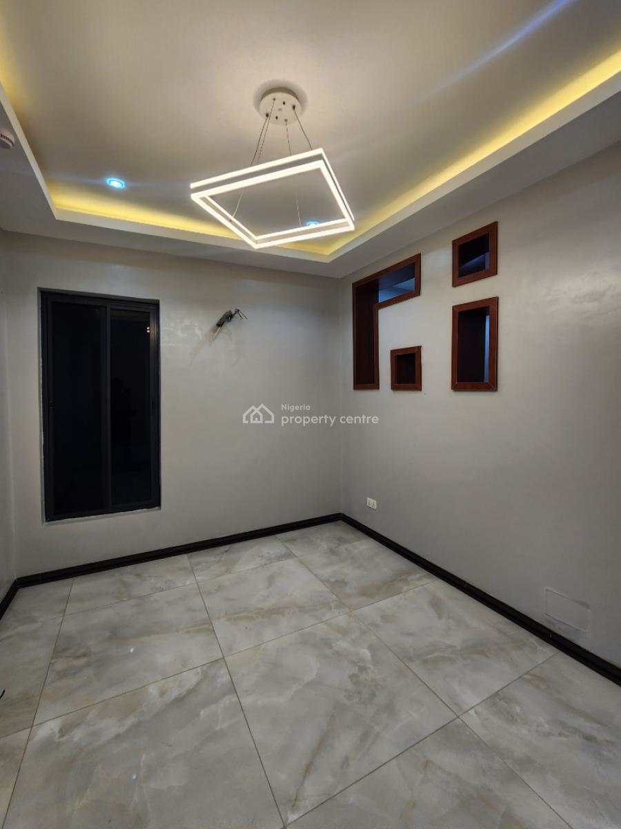 Lovely 4 Bedroom Maisonette with Pool, Gym, Elevator, Lekki Phase 1, Lekki, Lagos, Flat / Apartment for Sale