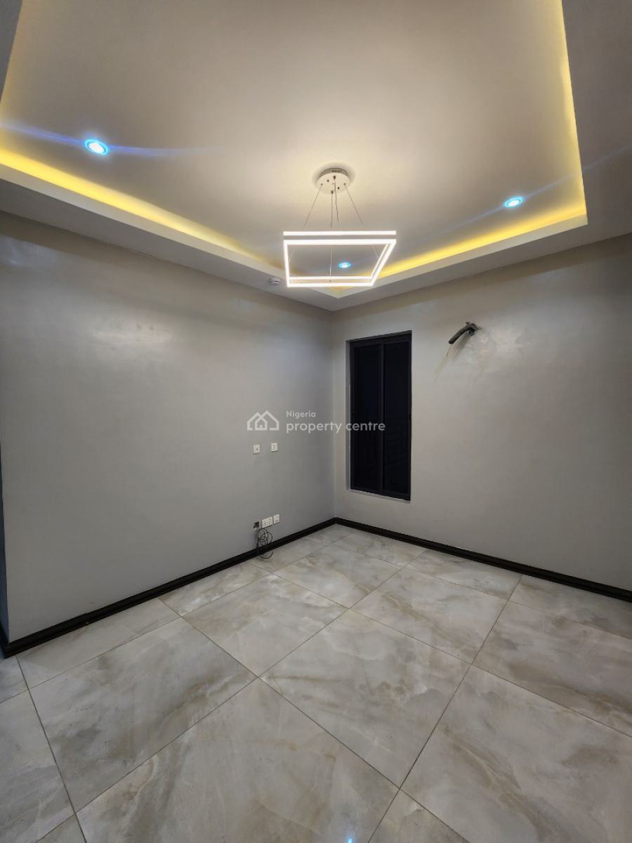 Lovely 4 Bedroom Maisonette with Pool, Gym, Elevator, Lekki Phase 1, Lekki, Lagos, Flat / Apartment for Sale