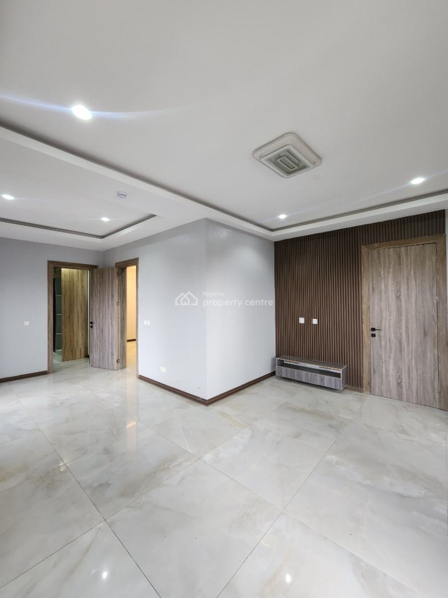 Lovely 4 Bedroom Maisonette with Pool, Gym, Elevator, Lekki Phase 1, Lekki, Lagos, Flat / Apartment for Sale