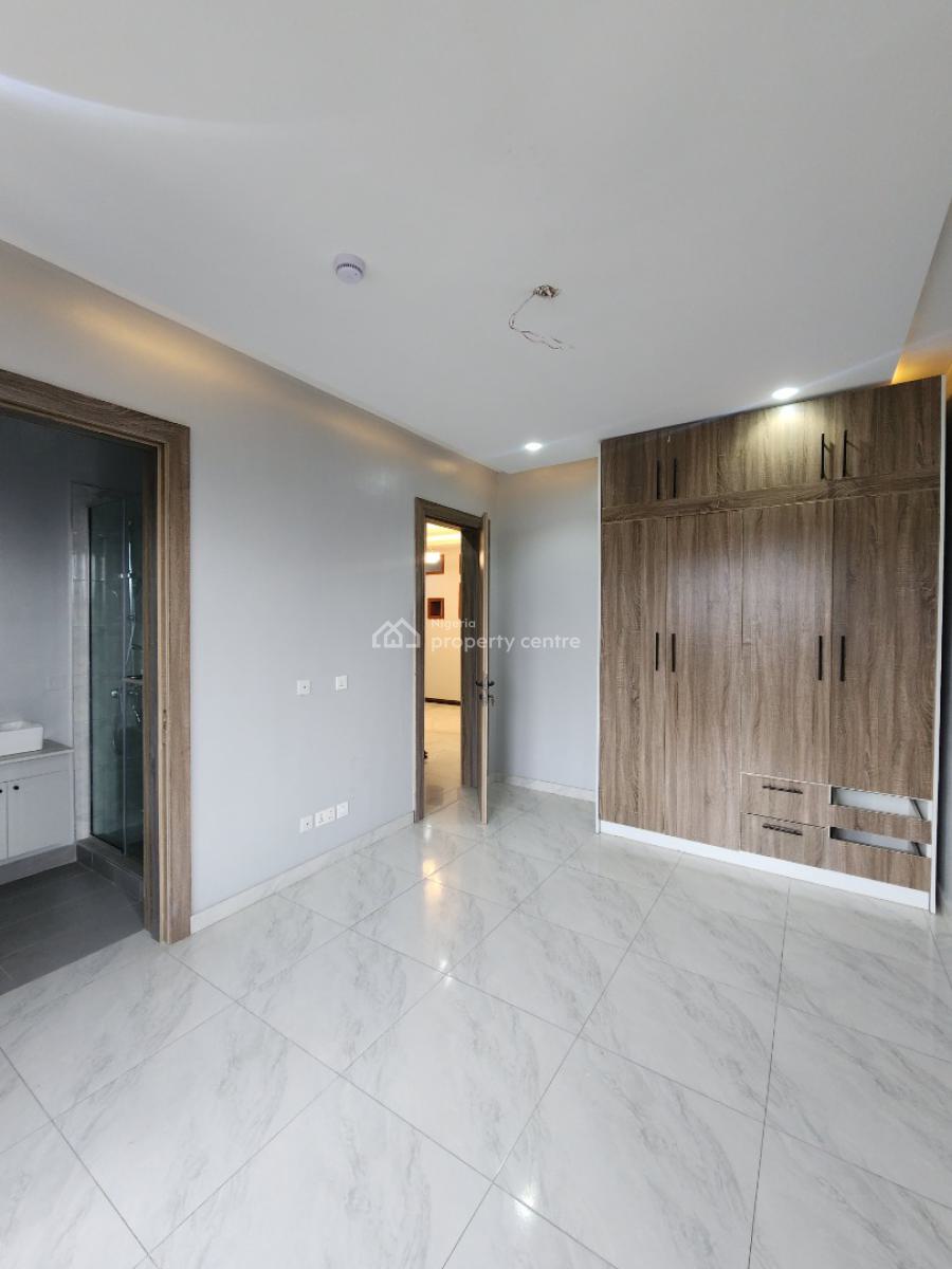 Lovely 4 Bedroom Maisonette with Pool, Gym, Elevator, Lekki Phase 1, Lekki, Lagos, Flat / Apartment for Sale